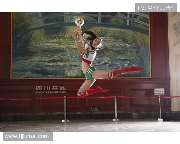 足球明星化身女生惊艳变身视频引发热议与讨论