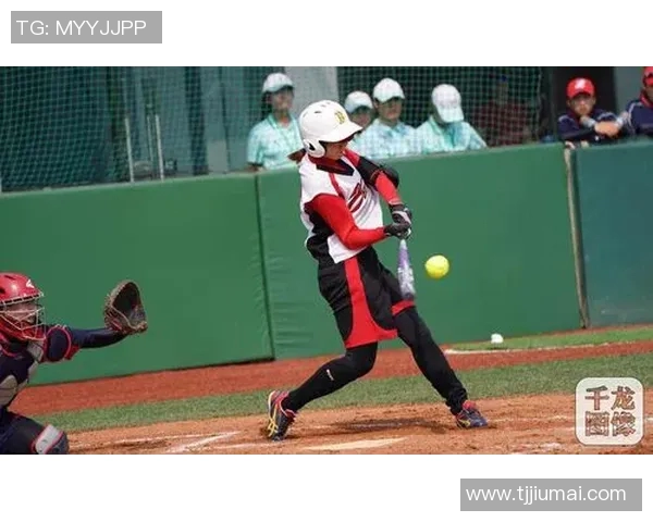 全运会特别报道：北京篮球队如何逆袭夺冠的传奇故事与奋斗历程