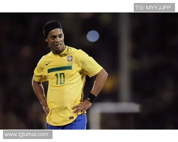 小罗足球明星饰品闪耀登场引领时尚潮流新风尚